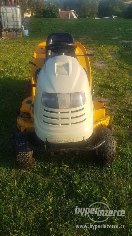 Zahradní traktor Cub Cadet - foto 5
