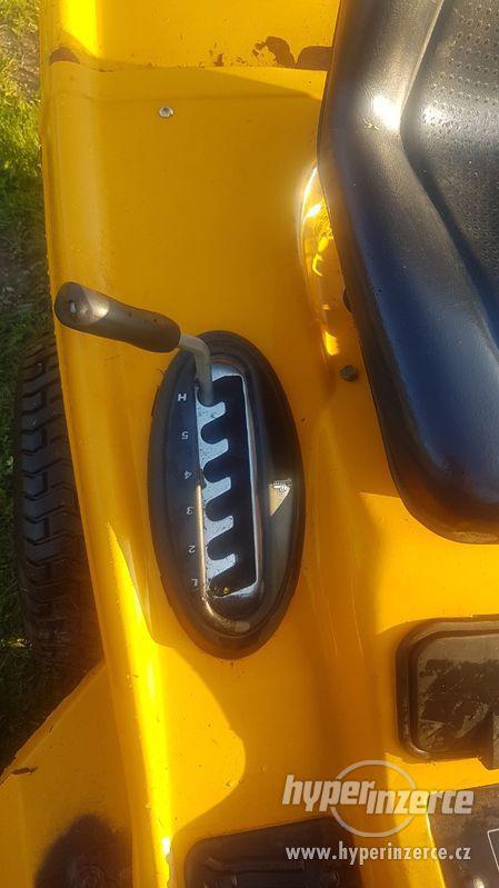 Zahradní traktor Cub Cadet - foto 6