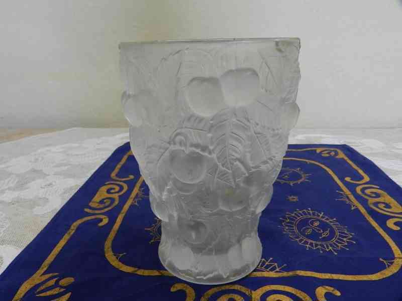 Hezká plastická matovaná Váza Třešně - foto 2