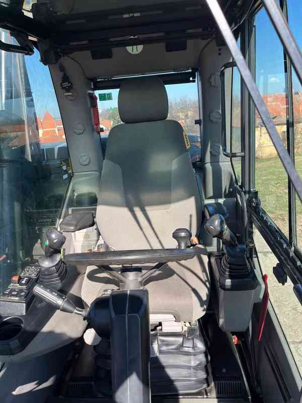 Kolové rypadlo Volvo EWR150E (Možnost leasingu) - foto 7