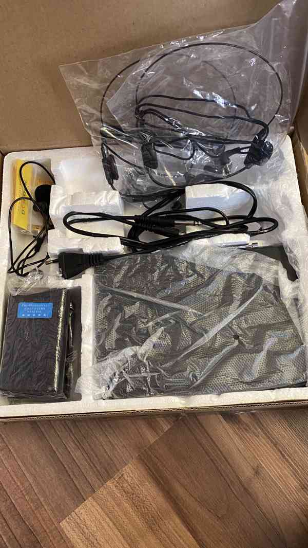 Bezdrátový mikrofonní systém VHF mikrofon - foto 3