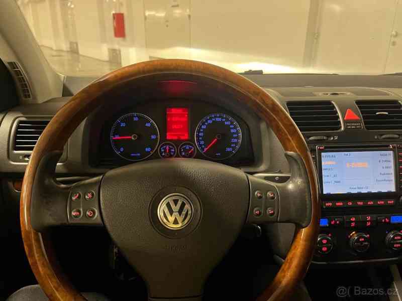 Volkswagen Golf 2.0TDI 103KW GTI Paket (vyhřívané sedadla)   - foto 15