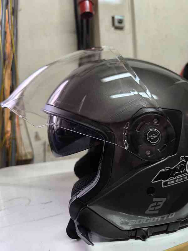 Helma na moto zn. Bogotto 