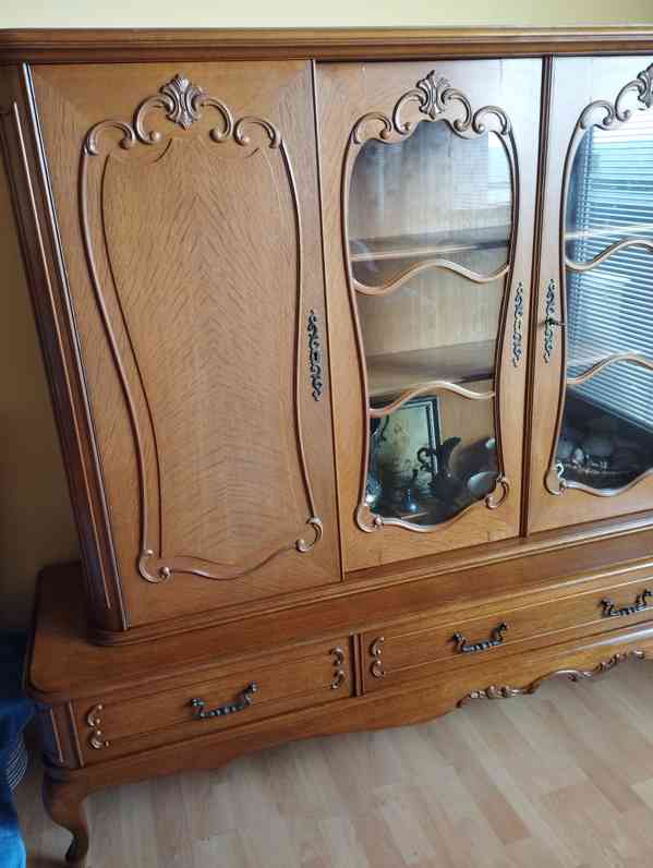 Starožitná obývací stěna - foto 2