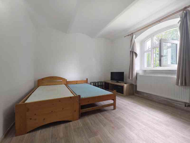 Pronájem 1+1 (zahr.), 35m2 (Staré Město, nám. Štefánikovo)  - foto 4