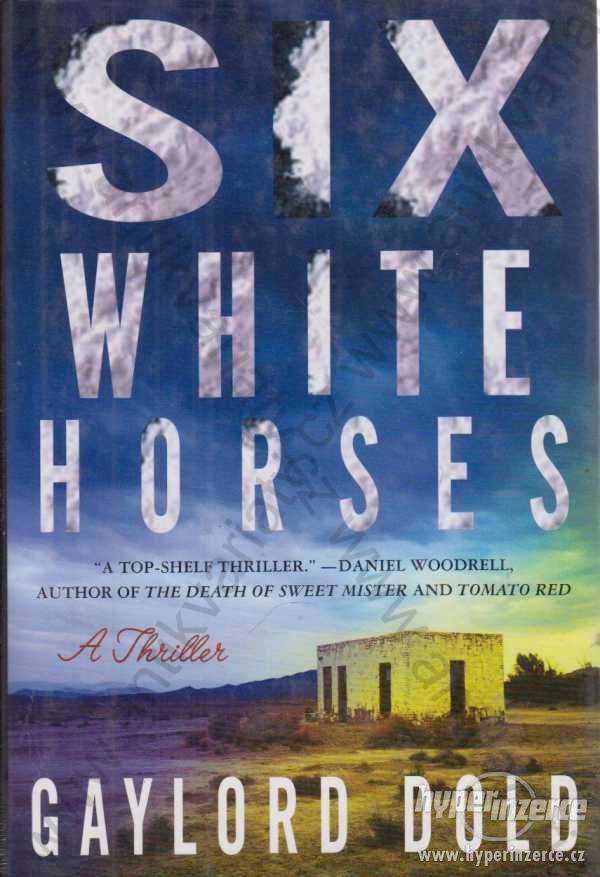 Six white horses - foto 1