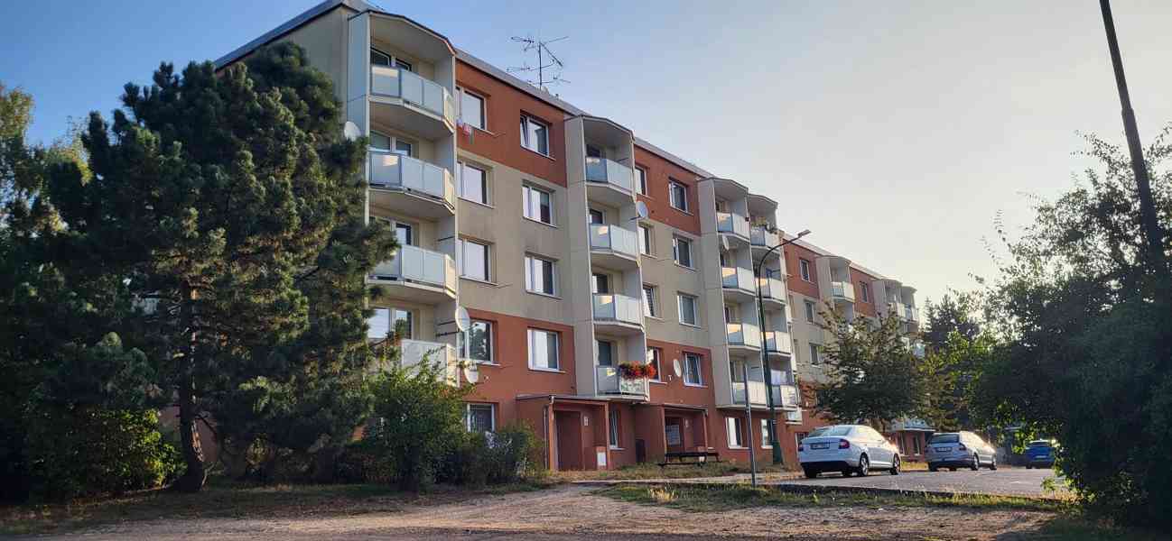 Pronájem slunného bytu 1+1 s úchvatným výhledem na Třebíč - foto 19