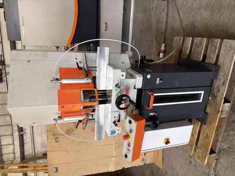 elumatec KS 101 Klínová a vyřezávací pila  - foto 3