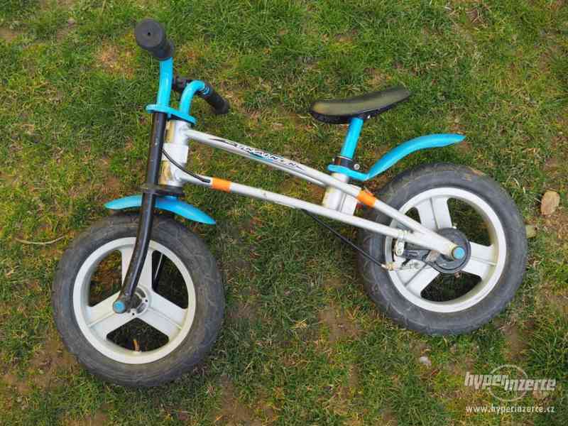 odrážedlo JD BUG - foto 1