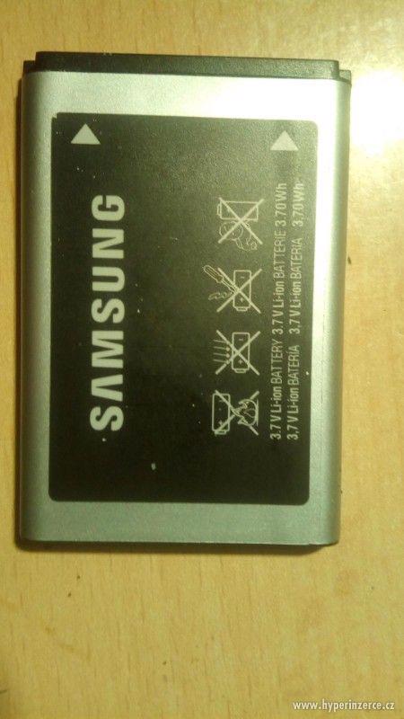 Prodám Samsung GT-E1170 - foto 4