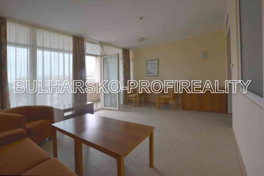 Bulharsko-PROSTORNÝ APARTMÁN 2+kk (84 m)  - foto 2