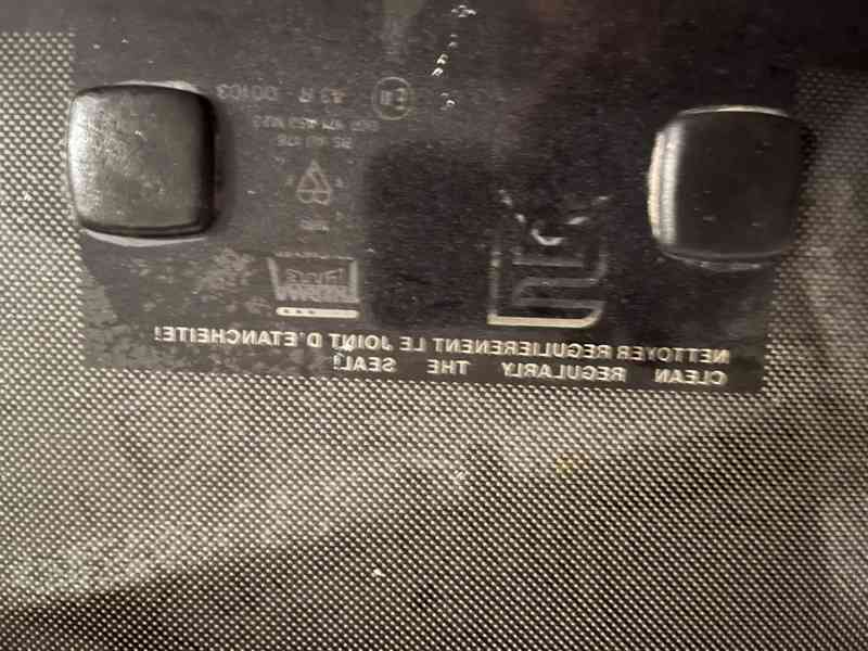 Střešní okno výklopné s pojistkou - foto 5