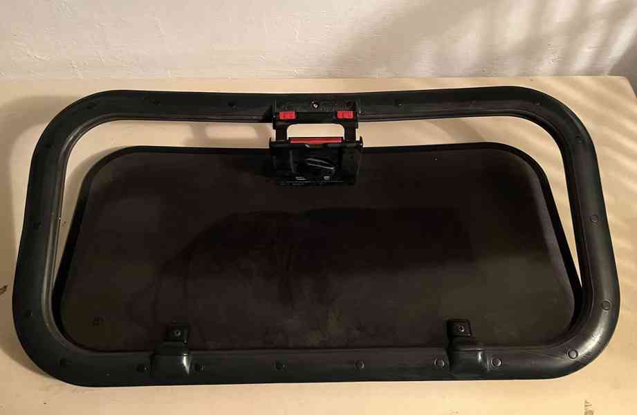 Střešní okno výklopné s pojistkou - foto 2