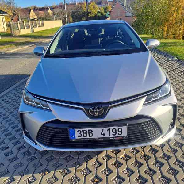 Toyota Corolla 1,5/92kW, v záruce, automat - foto 4