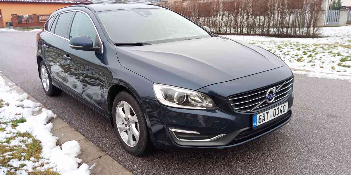 Volvo V60 D4 Momentum - foto 2