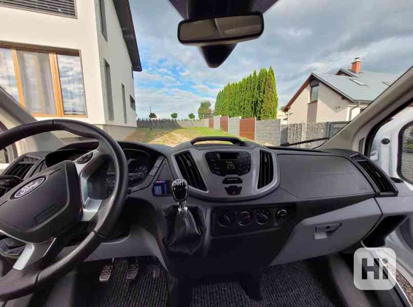 Ford Transit - foto 2