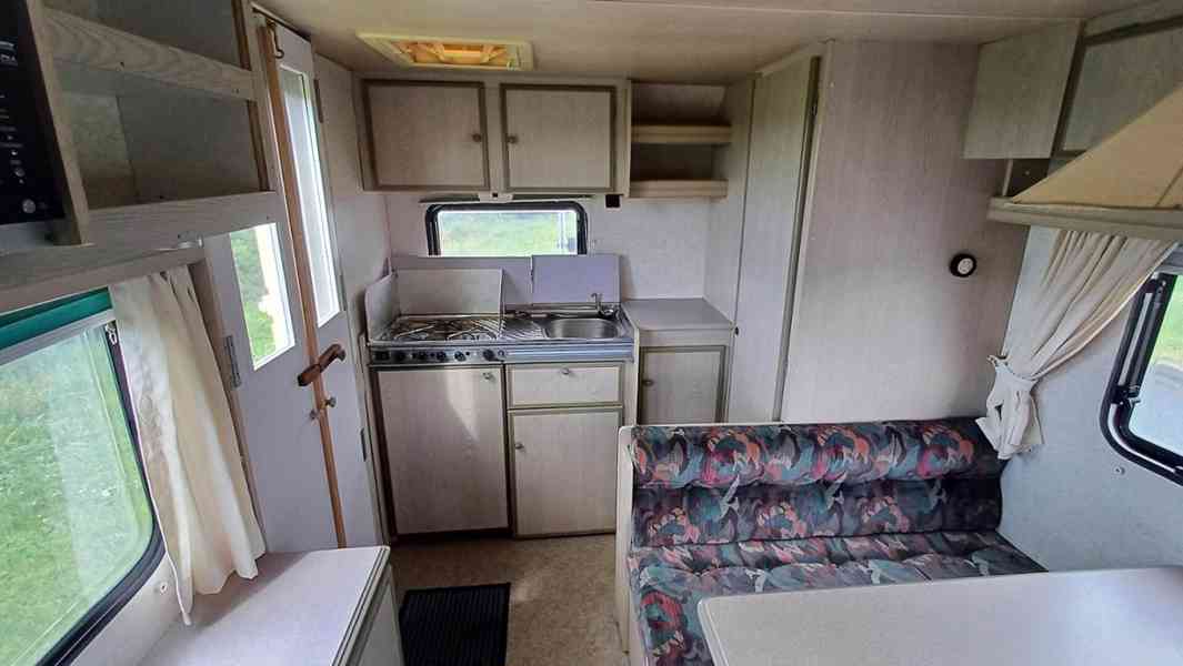 Karavan CRUAU Floreal 450 + předstan + 100 km + nová STK - foto 11