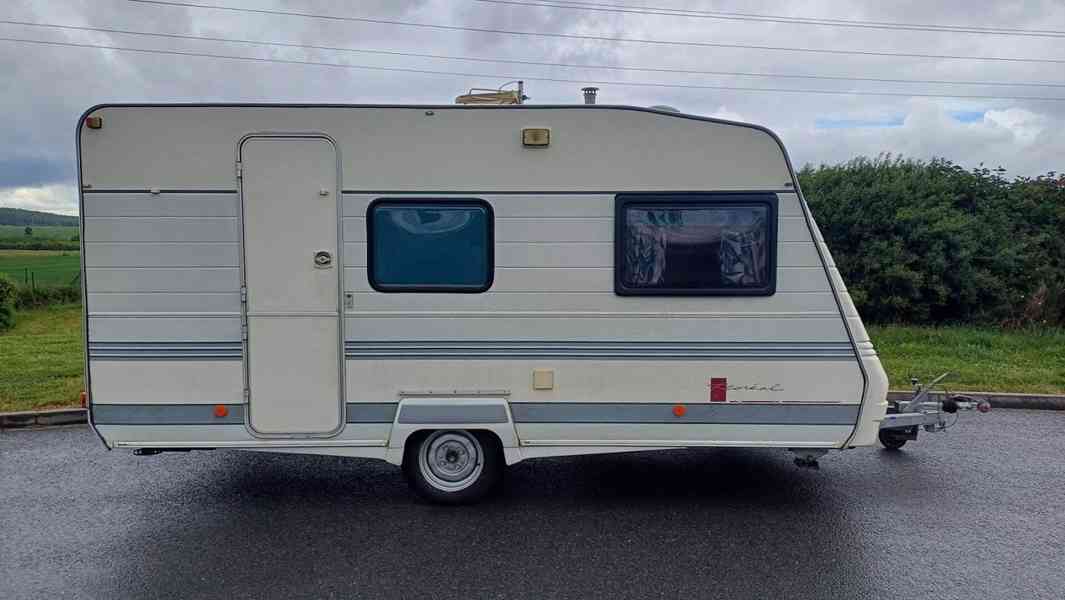 Karavan CRUAU Floreal 450 + předstan + 100 km + nová STK - foto 4