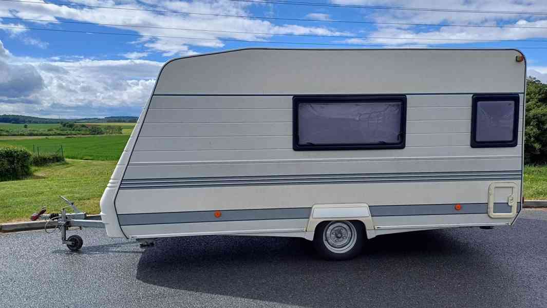 Karavan CRUAU Floreal 450 + předstan + 100 km + nová STK - foto 2