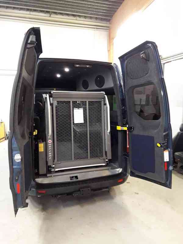 Zvedací plošina pro invalidní vozík - foto 3