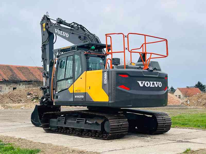 Pásové rypadlo Volvo EC140EL (Možnost leasingu) - foto 3