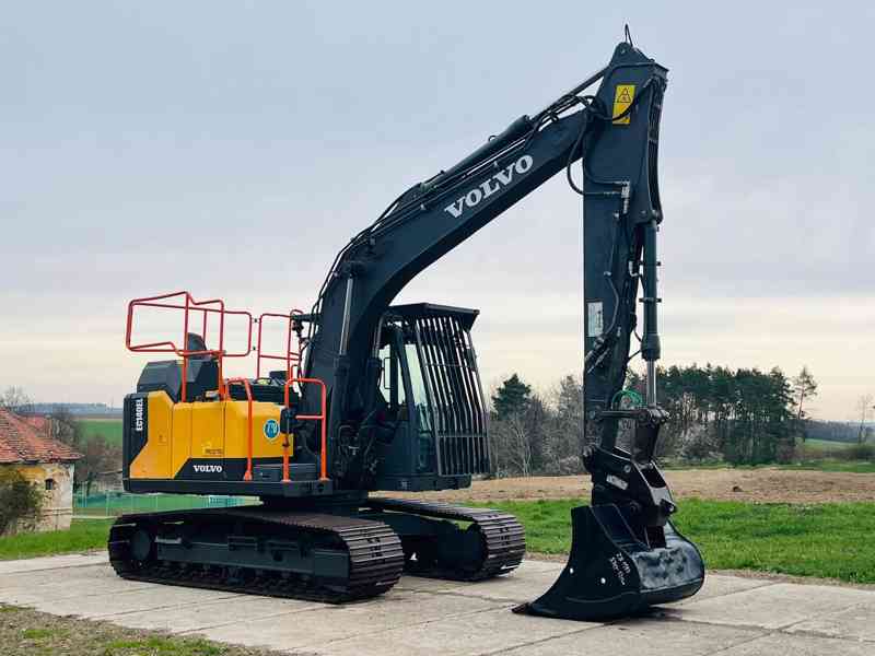 Pásové rypadlo Volvo EC140EL (Možnost leasingu) - foto 6