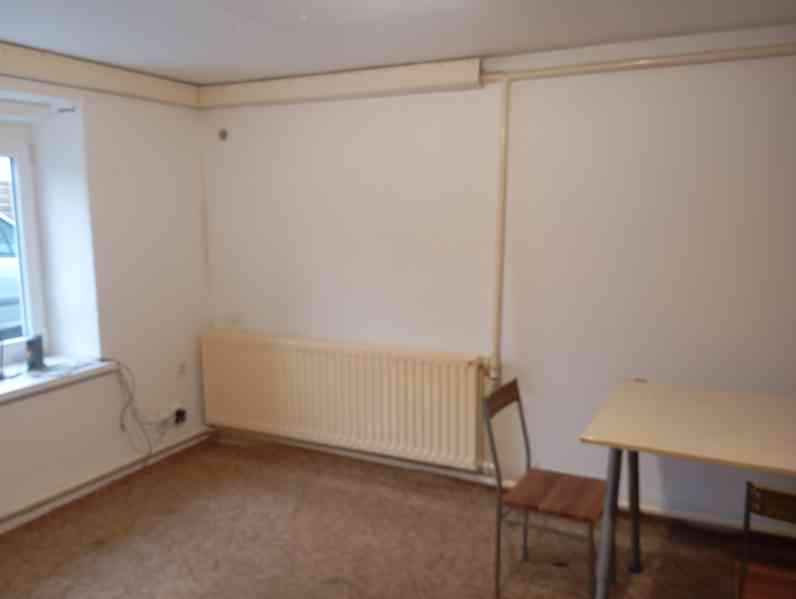 Prodám dům 140m2 v okr.Mělník obci Řepín 3490000Kč - foto 2