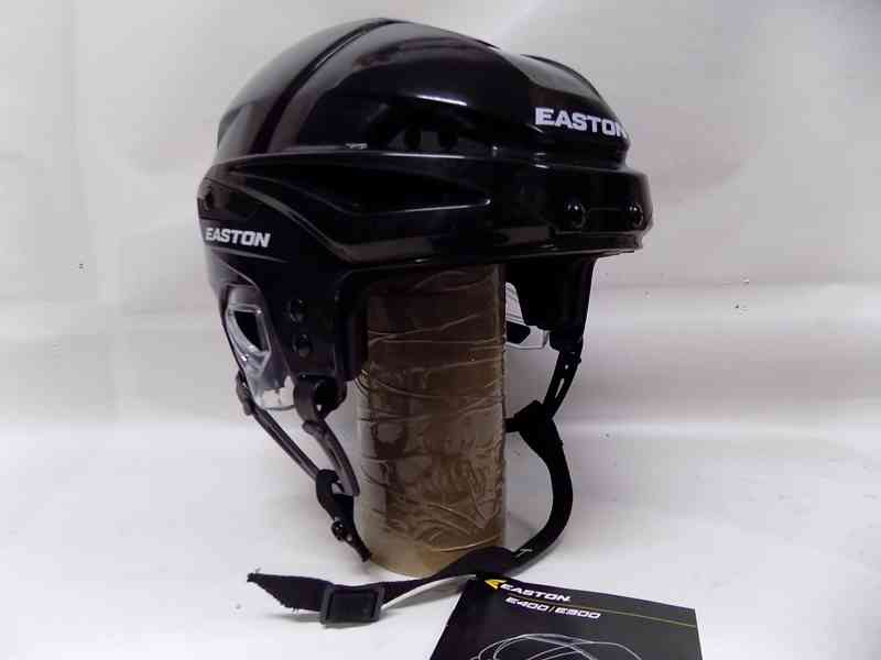Hokejová helma Easton Stealth E400 - černá ( vel. M ) - NOVÁ - foto 1