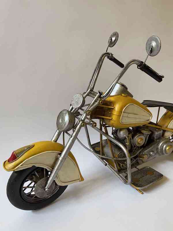 Velký kovový model motorky chopper - foto 3