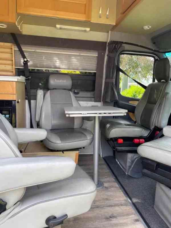 S manželem darujeme náš obytný vůz. - foto 11