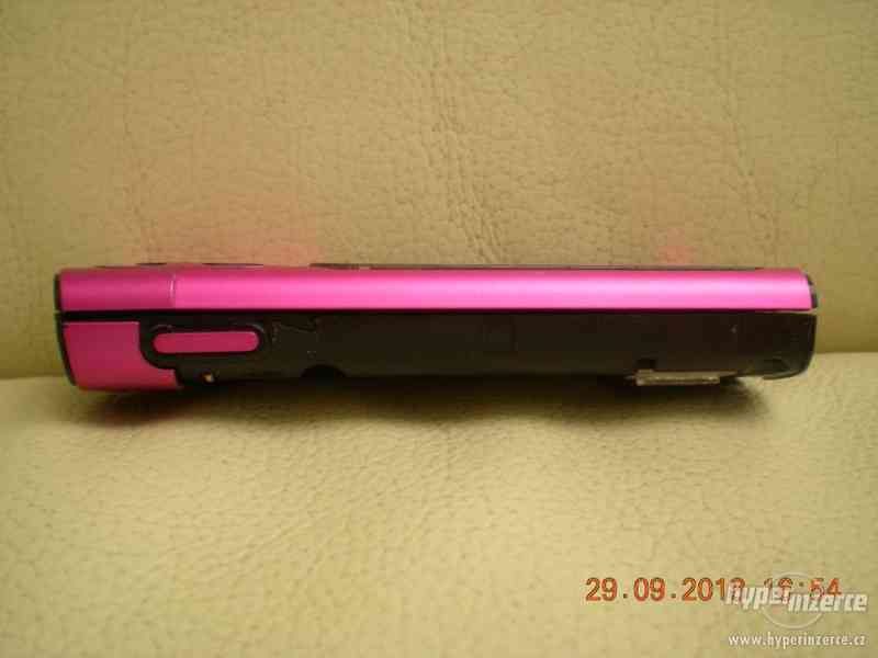 Nokia 6700 slide - telefony s kovovými kryty od 100,-Kč - foto 27