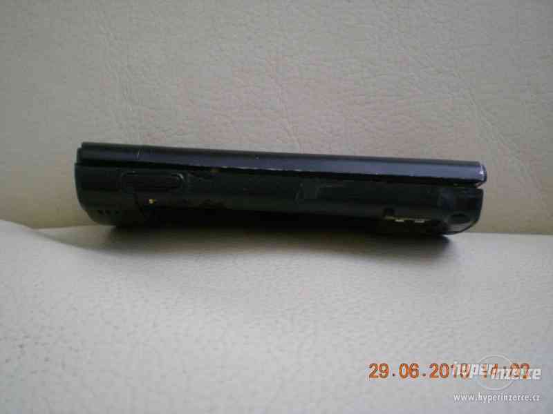 Nokia 6700 slide - telefony s kovovými kryty od 100,-Kč - foto 35