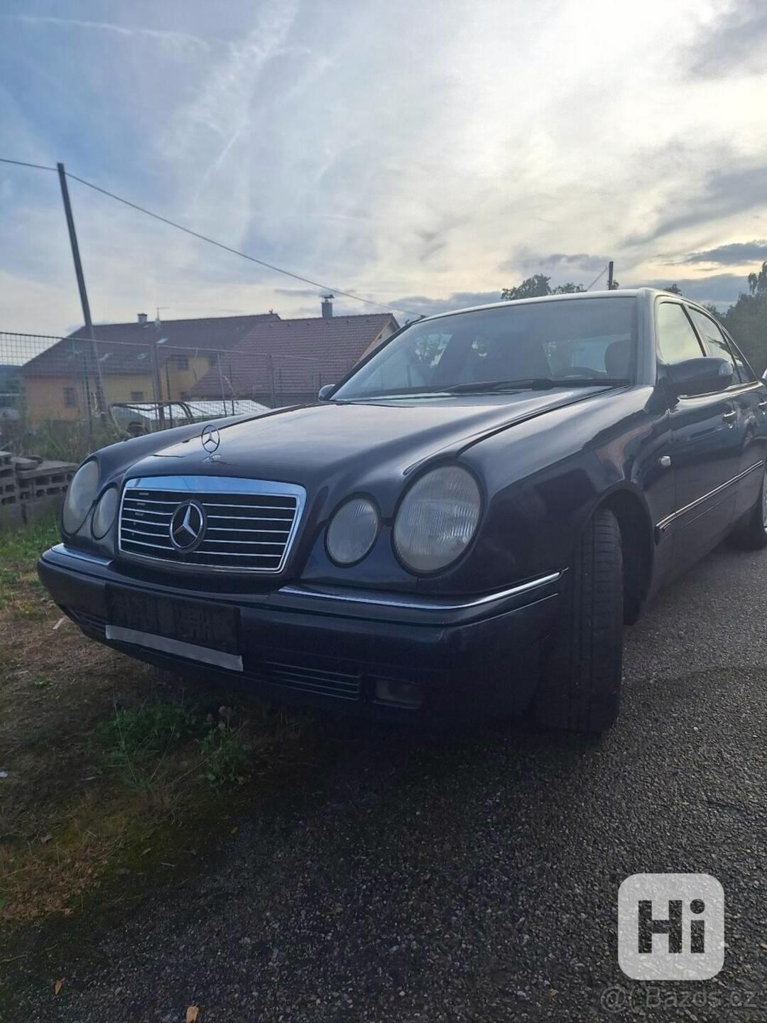 Mercedes-Benz Třídy E 2,0   290 TD - foto 1