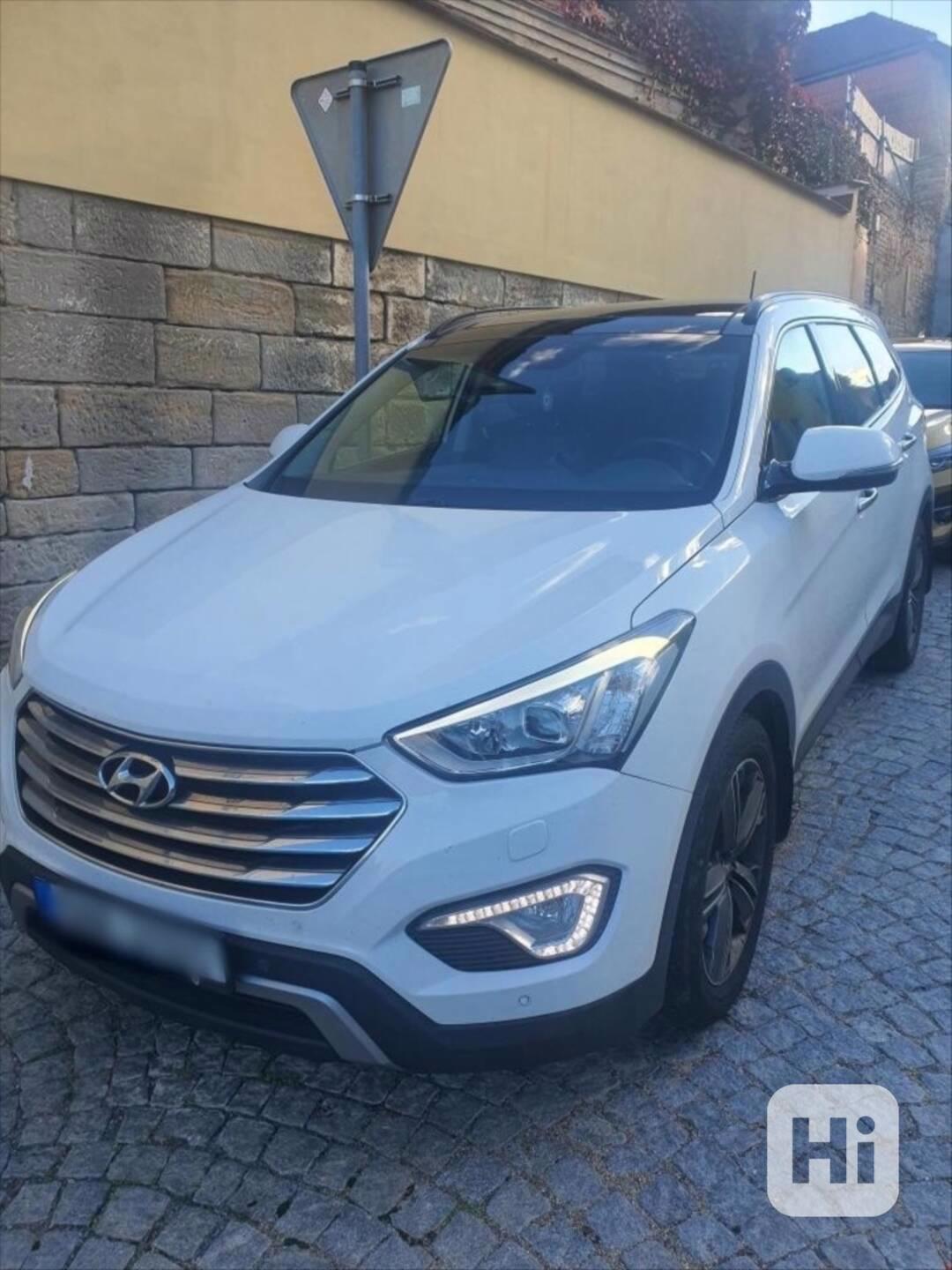 Hyundai Grand Santa Fe 2,2   CRDI 147kW - AWD - foto 1
