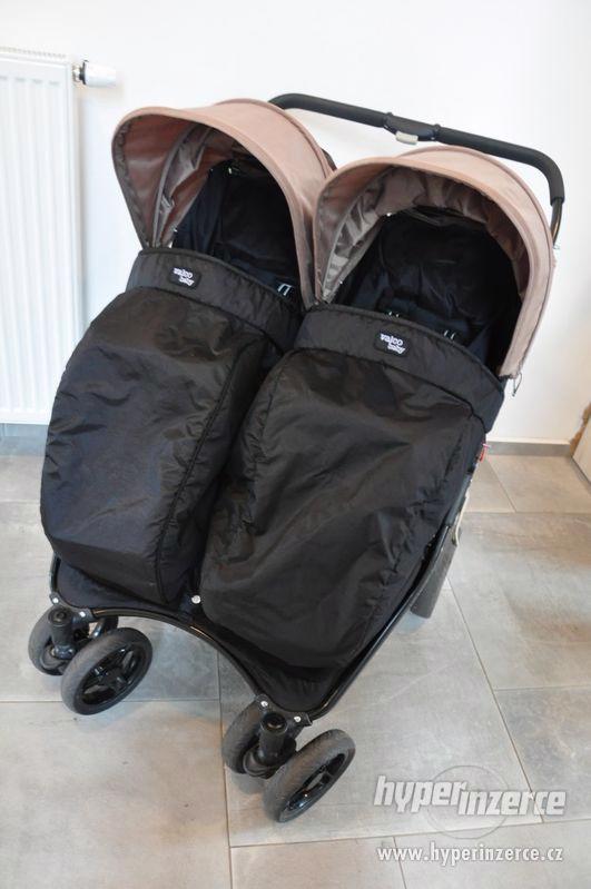 Dvojkočárek Valco Baby Snap 4 Duo hnědé stříšky - bazar - Hyperinzerce.cz
