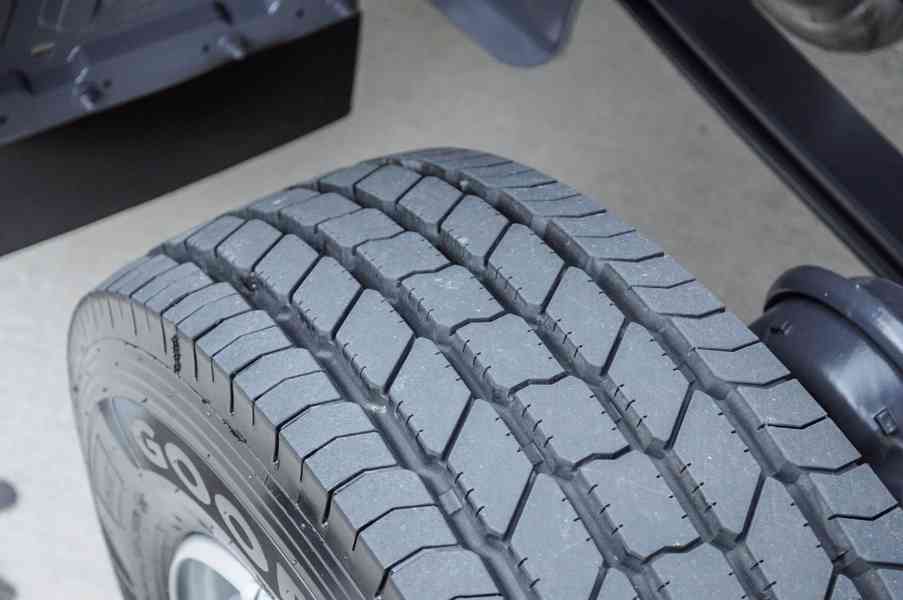 MERCEDES ATEGO 1222 - TŘÍSTRANNÝ S3 SKLÁPĚČ - VYKLÁPĚČ EU5 - foto 68