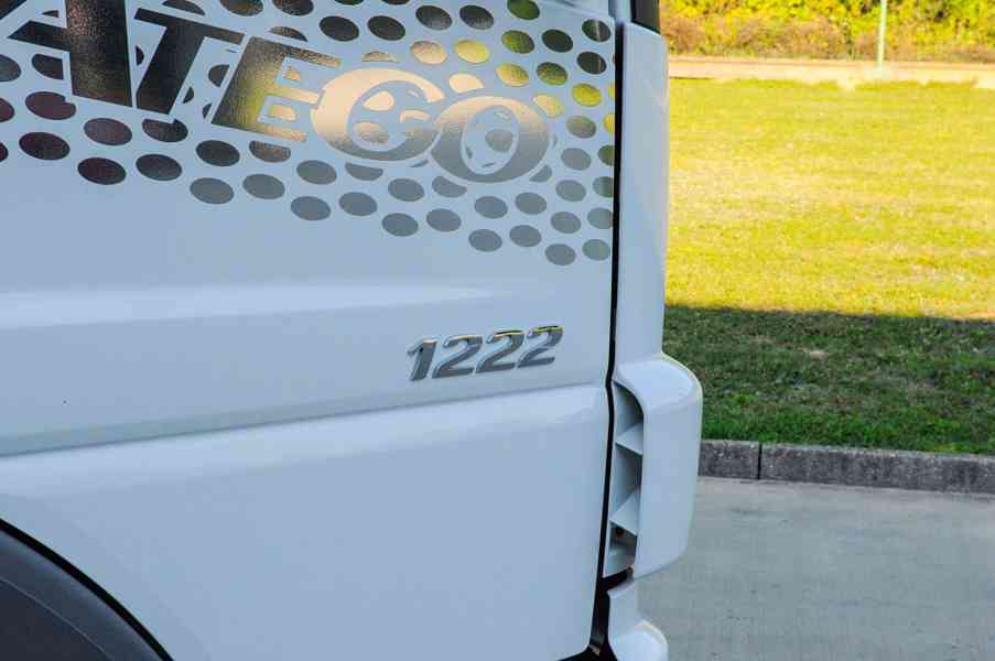 MERCEDES ATEGO 1222 - TŘÍSTRANNÝ S3 SKLÁPĚČ - VYKLÁPĚČ EU5 - foto 9