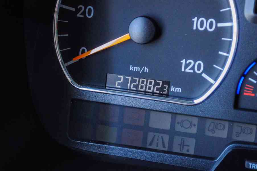 MERCEDES ATEGO 1222 - TŘÍSTRANNÝ S3 SKLÁPĚČ - VYKLÁPĚČ EU5 - foto 62