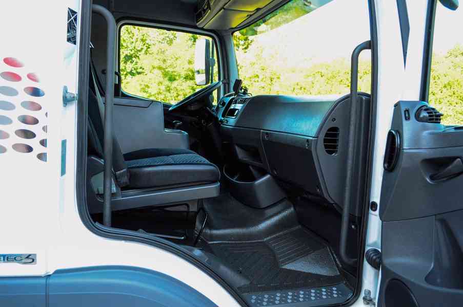 MERCEDES ATEGO 1222 - TŘÍSTRANNÝ S3 SKLÁPĚČ - VYKLÁPĚČ EU5 - foto 43