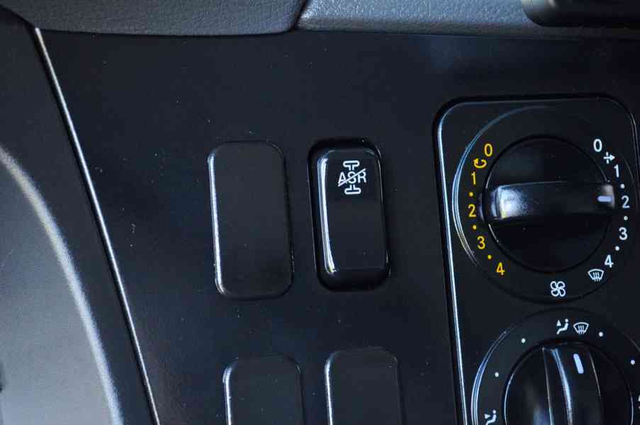 MERCEDES ATEGO 1222 - TŘÍSTRANNÝ S3 SKLÁPĚČ - VYKLÁPĚČ EU5 - foto 58