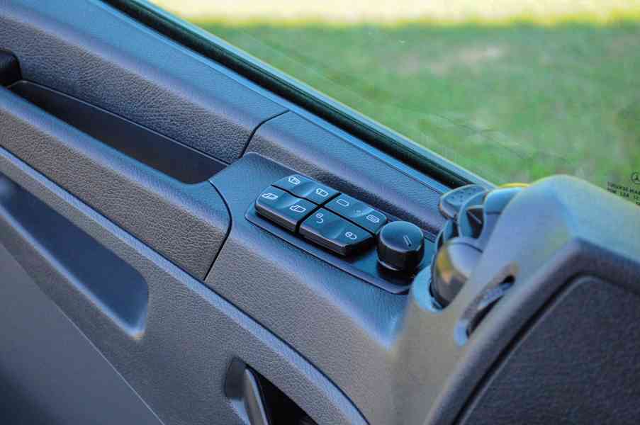 MERCEDES ATEGO 1222 - TŘÍSTRANNÝ S3 SKLÁPĚČ - VYKLÁPĚČ EU5 - foto 53