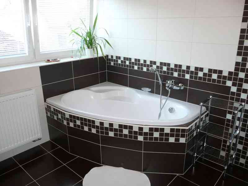 1.lůž. pok. v dívčím 3+1 RD, Studentka/ml. prac., prač/suš. - foto 8