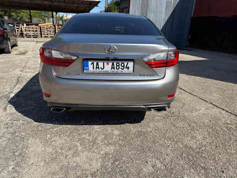 LEXUS ES250 - foto 9