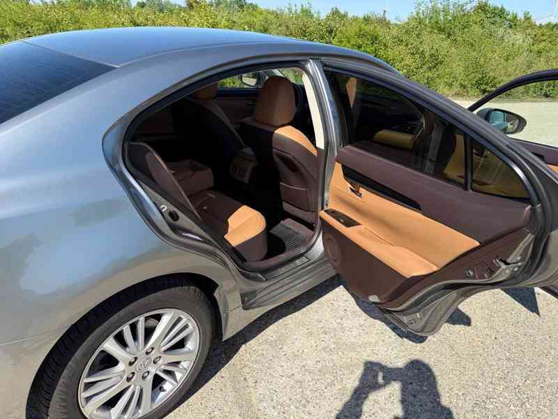 LEXUS ES250 - foto 8