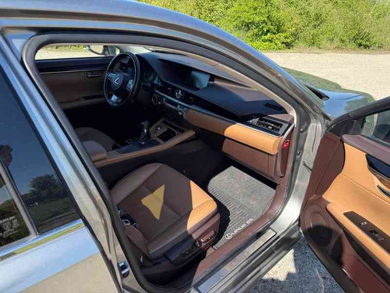LEXUS ES250 - foto 4