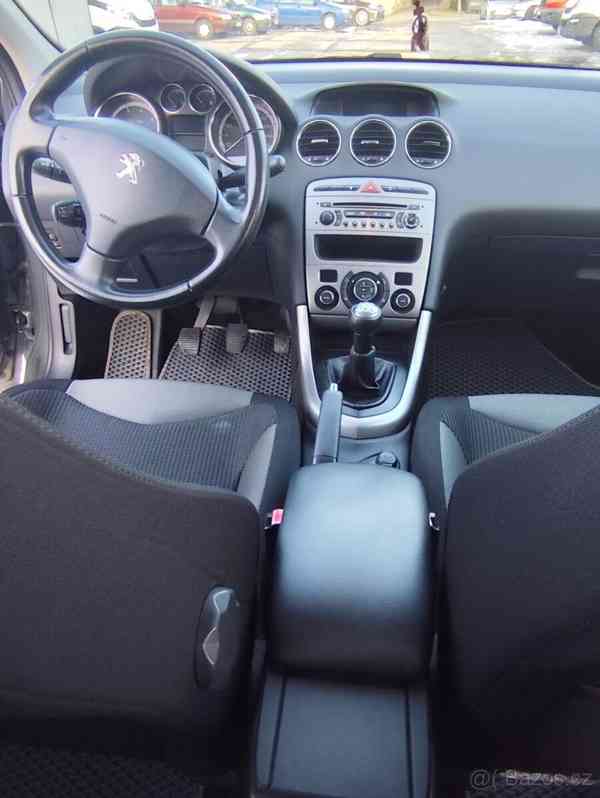 Peugeot 308 1,6 - foto 8