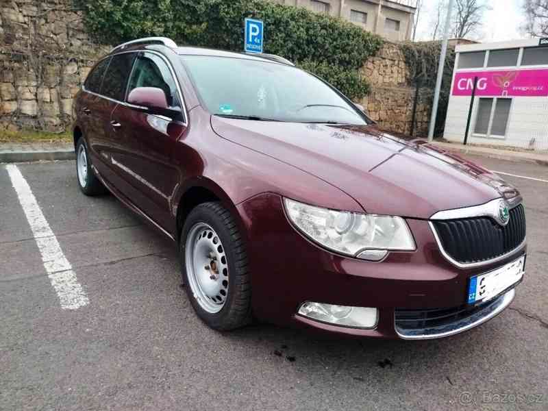 Škoda Superb - foto 2