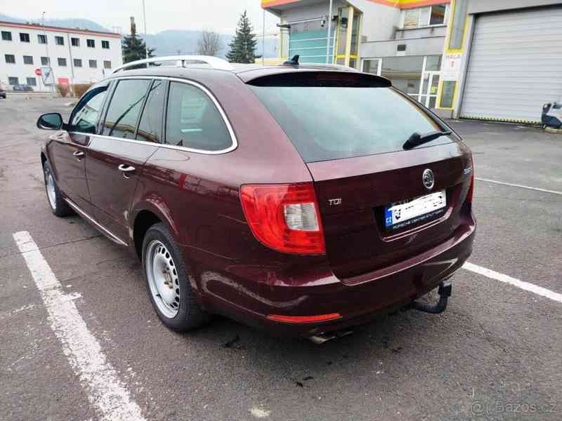 Škoda Superb - foto 17