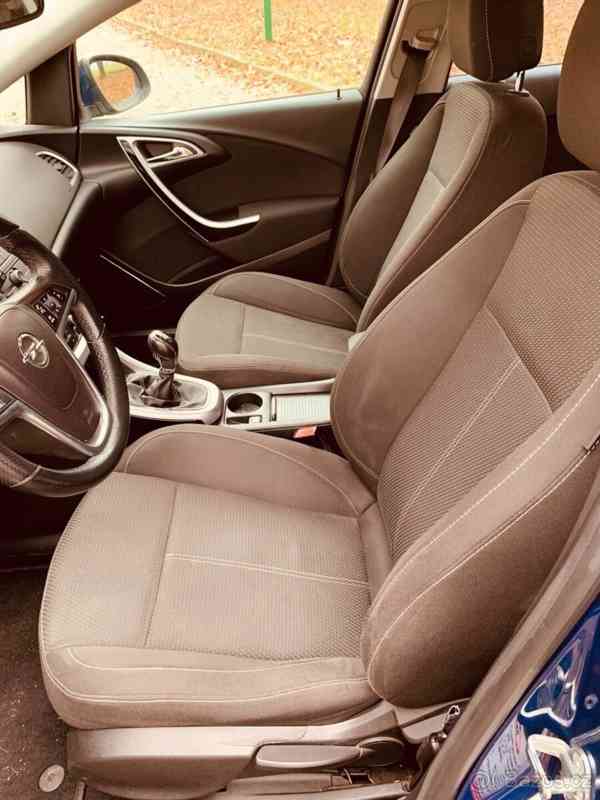 Opel Astra 2,0   J SPORTS TOURER - foto 19