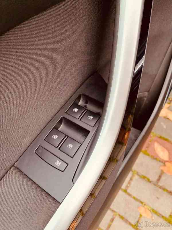 Opel Astra 2,0   J SPORTS TOURER - foto 16